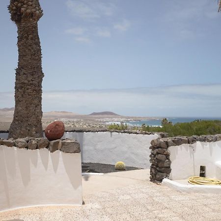 Bungalow Con Vistas Al Mar Famara Eksteriør bilde