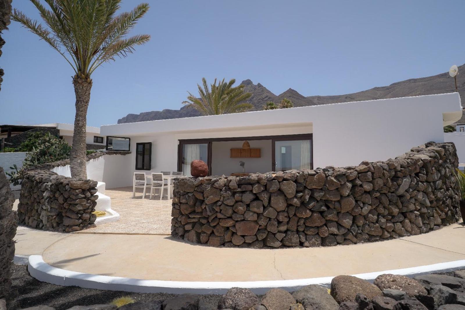 Bungalow Con Vistas Al Mar Famara Eksteriør bilde